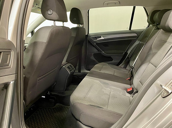 Volkswagen Golf I 19 of 22