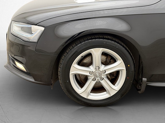 Audi A4 23 of 26