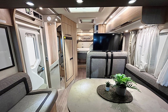 Knaus Sky I 700 LX AUTOMAT QUEENBED 8 of 30