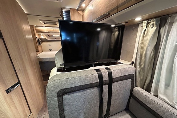 Knaus Sky I 700 LX AUTOMAT QUEENBED 9 of 30