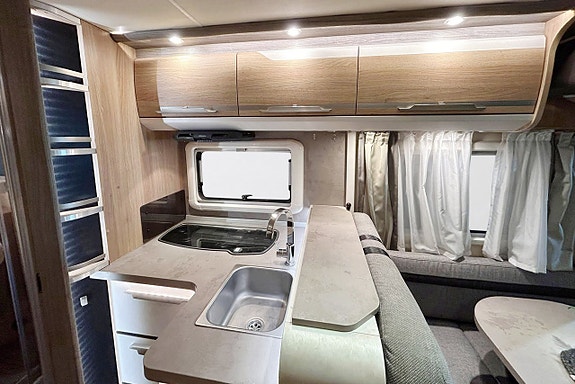 Knaus Sky I 700 LX AUTOMAT QUEENBED 14 of 30