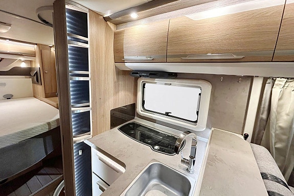 Knaus Sky I 700 LX AUTOMAT QUEENBED 16 of 30