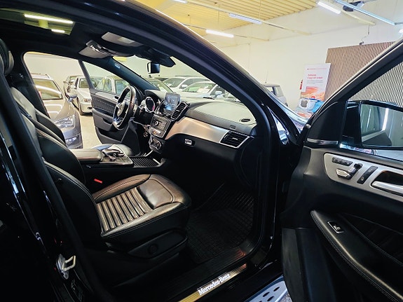 Mercedes-Benz GLE350 d 16 of 27
