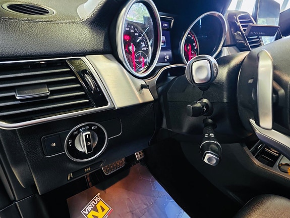 Mercedes-Benz GLE350 d 13 of 27
