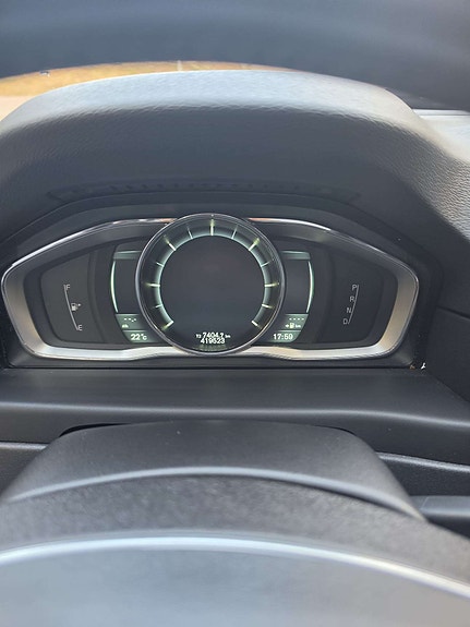 Volvo XC70 8 of 10
