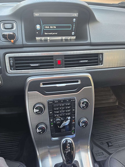 Volvo XC70 10 of 10