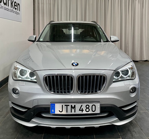 BMW X1 3 of 25
