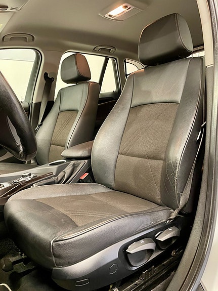 BMW X1 20 of 25