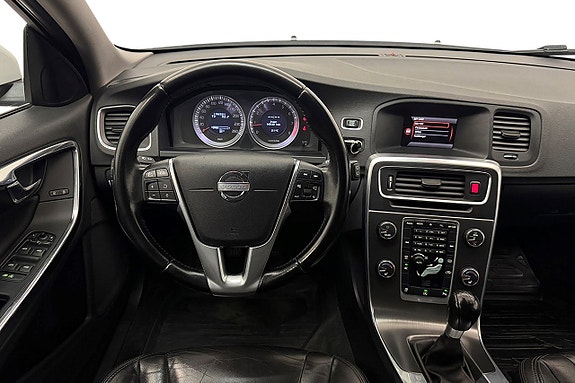 Volvo V60 20 of 30