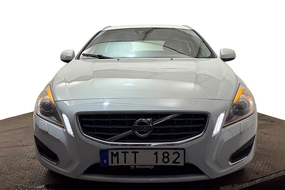 Volvo V60 3 of 30