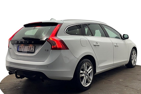 Volvo V60 6 of 30