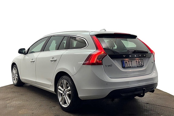 Volvo V60 9 of 30