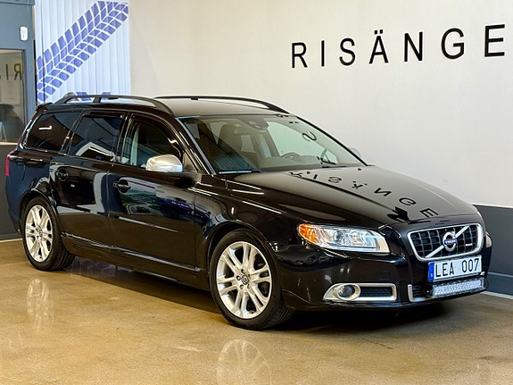 Volvo V70 7 of 22