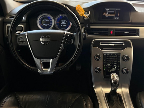 Volvo V70 17 of 22