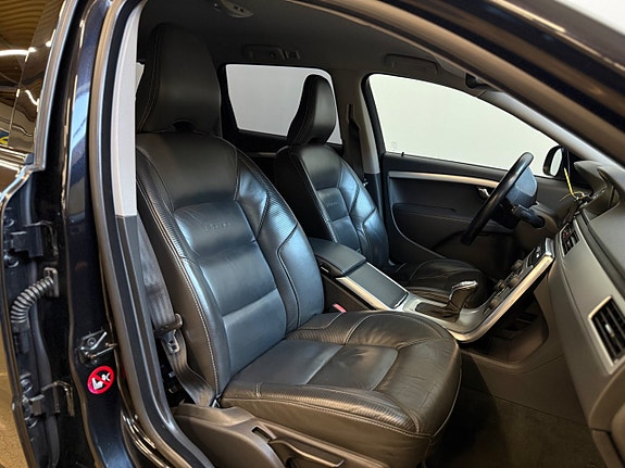 Volvo V70 11 of 22
