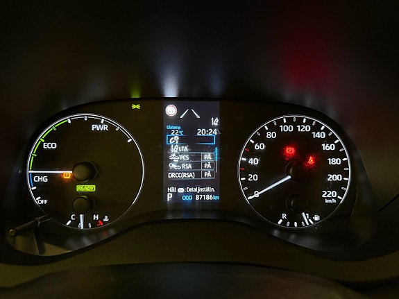 Toyota Yaris 13 of 28