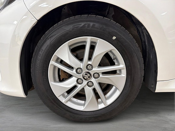 Toyota Yaris 28 of 28