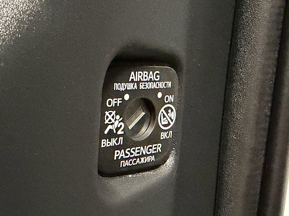 Toyota Yaris 26 of 28