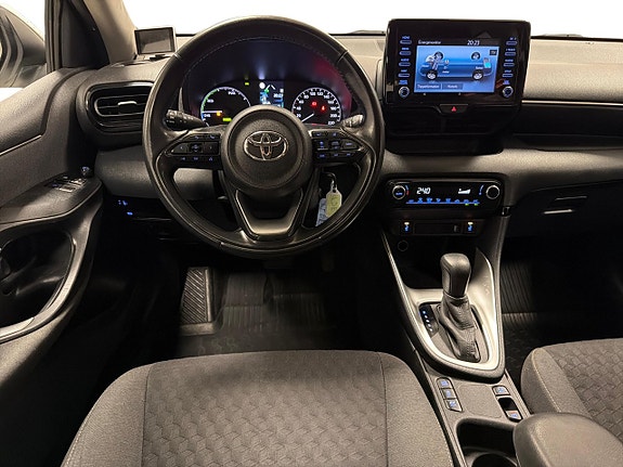 Toyota Yaris 10 of 28