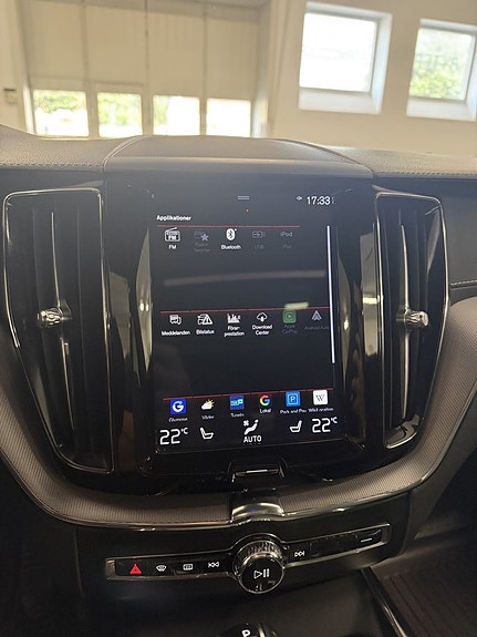 Volvo XC60 16 of 23