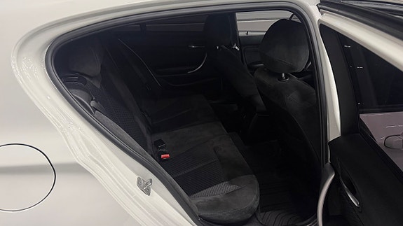 BMW 116i 14 of 27