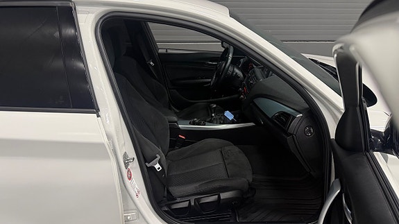 BMW 116i 15 of 27