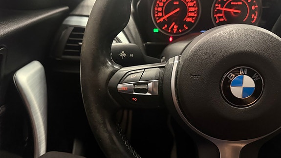 BMW 116i 25 of 27