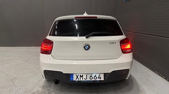 BMW 116i 8 of 27