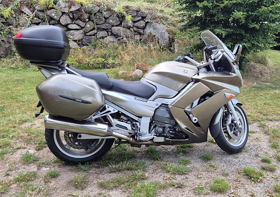 Yamaha FJR1300 3 of 10