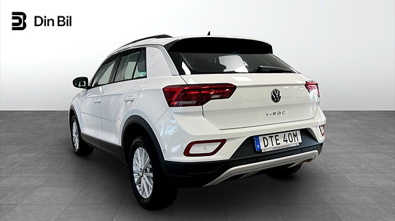 Volkswagen T-Roc 3 of 12