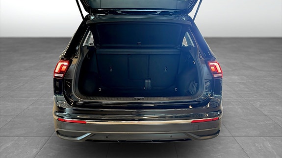 Volkswagen Tiguan 12 of 13