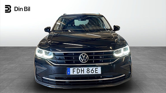 Volkswagen Tiguan 4 of 13