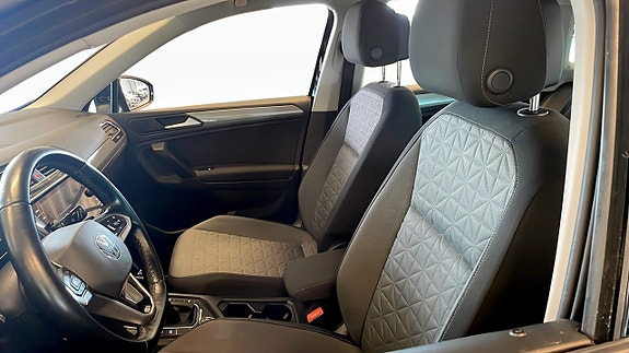 Volkswagen Tiguan 8 of 13