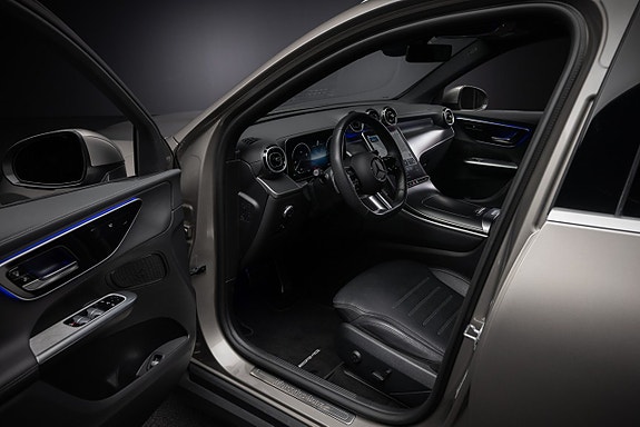 Mercedes-Benz GLC300 d 7 of 14