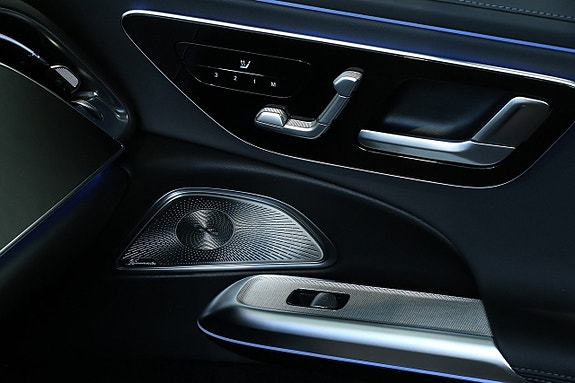 Mercedes-Benz E300 de 15 of 17