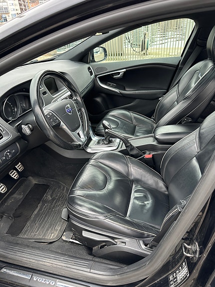 Volvo V40 5 of 7