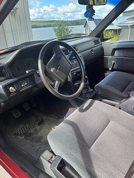 Volvo 940 3 of 4