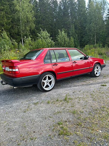 Volvo 940 2 of 4