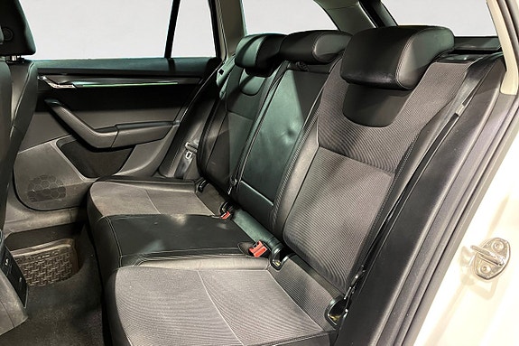 Skoda Octavia 14 of 19