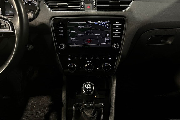 Skoda Octavia 12 of 19