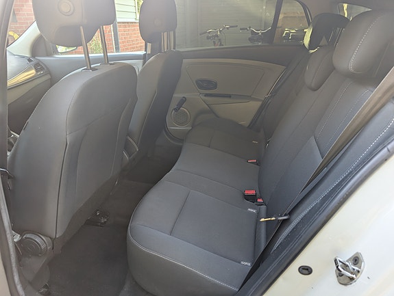 Renault Megane III 7 of 10