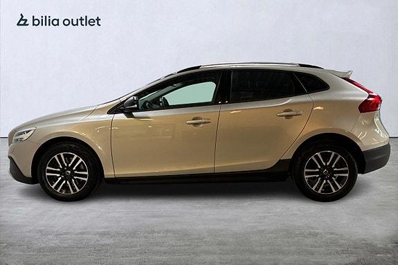 Volvo V40 Cross Country 9 of 21