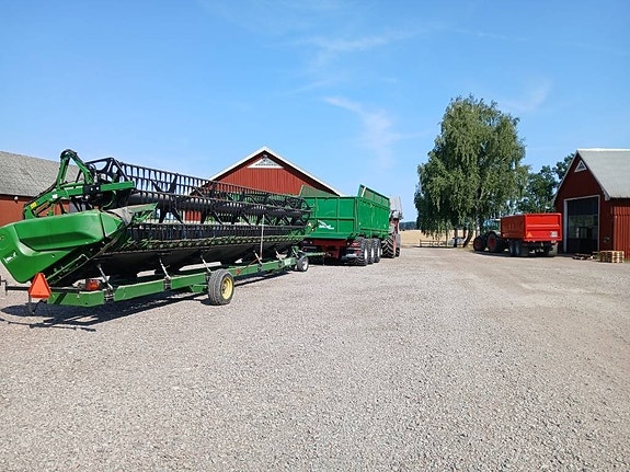 John Deere S 670 i 3 of 9