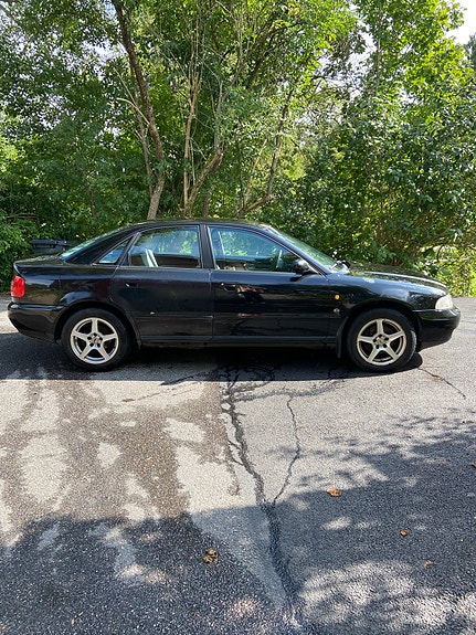 Audi A4 2 of 9