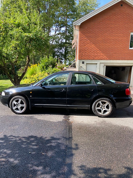 Audi A4 3 of 9