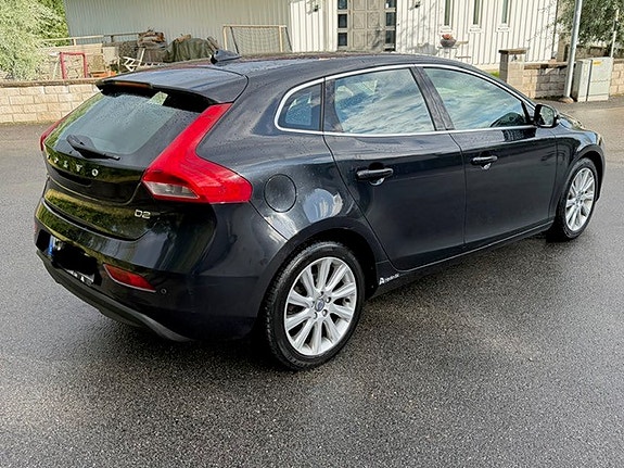Volvo V40 5 of 19