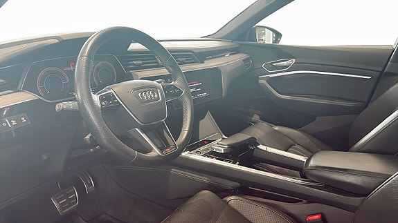 Audi Q8 7 of 24