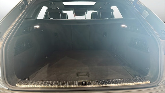 Audi Q8 13 of 24
