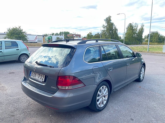 Volkswagen Golf VI 10 of 21