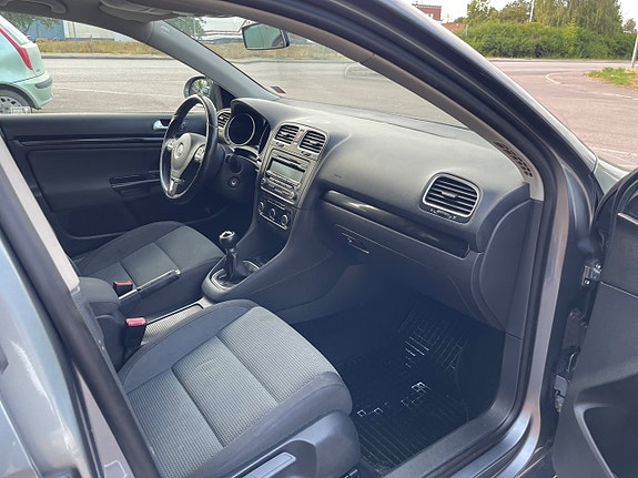 Volkswagen Golf VI 16 of 21